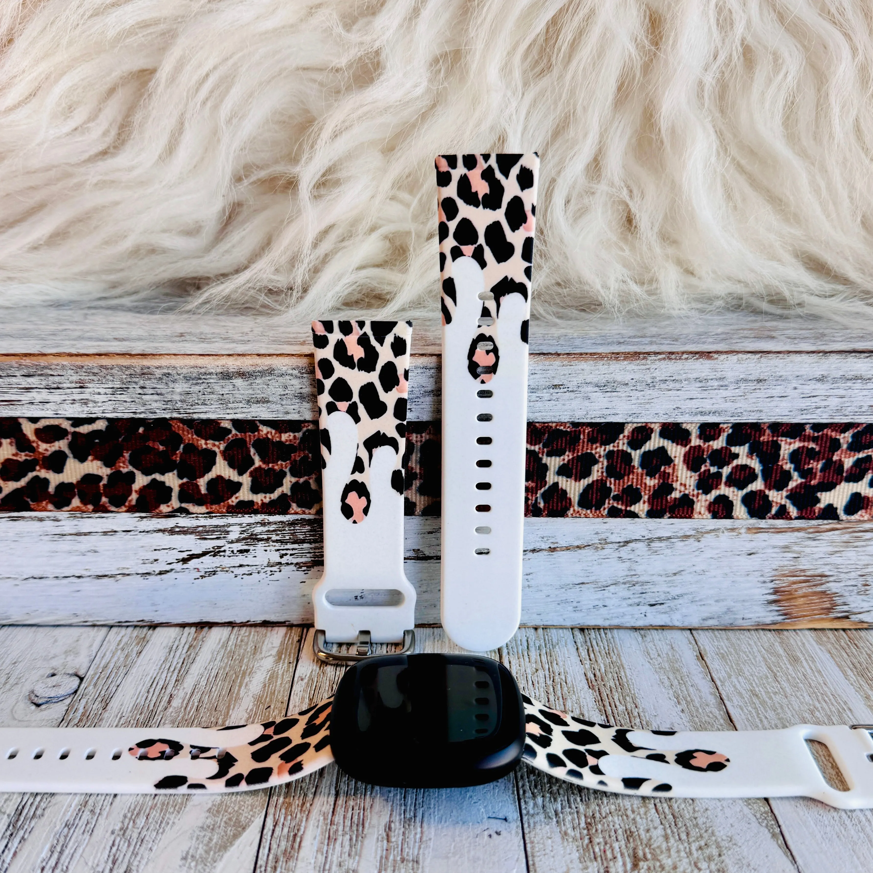 Leopard Drip White Print Silicone Band For Fitbit Versa 3/4/Sense