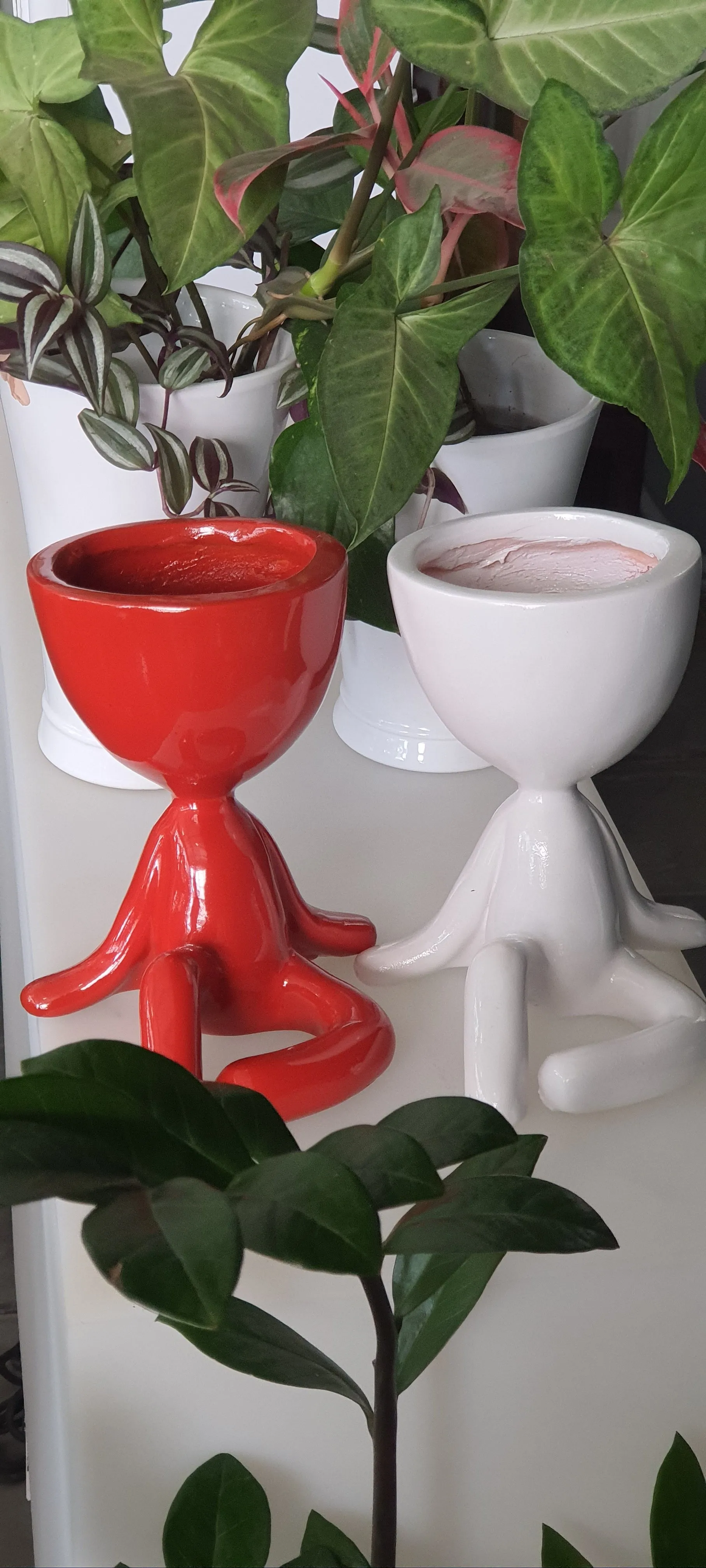 Resin red Yoga Planter 101